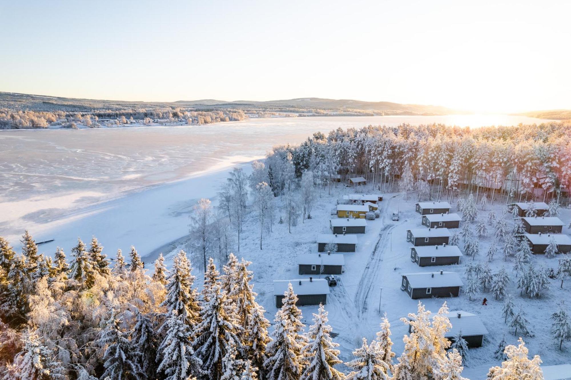 Bjoernbyn Stugby Apartment Rada ภายนอก รูปภาพ