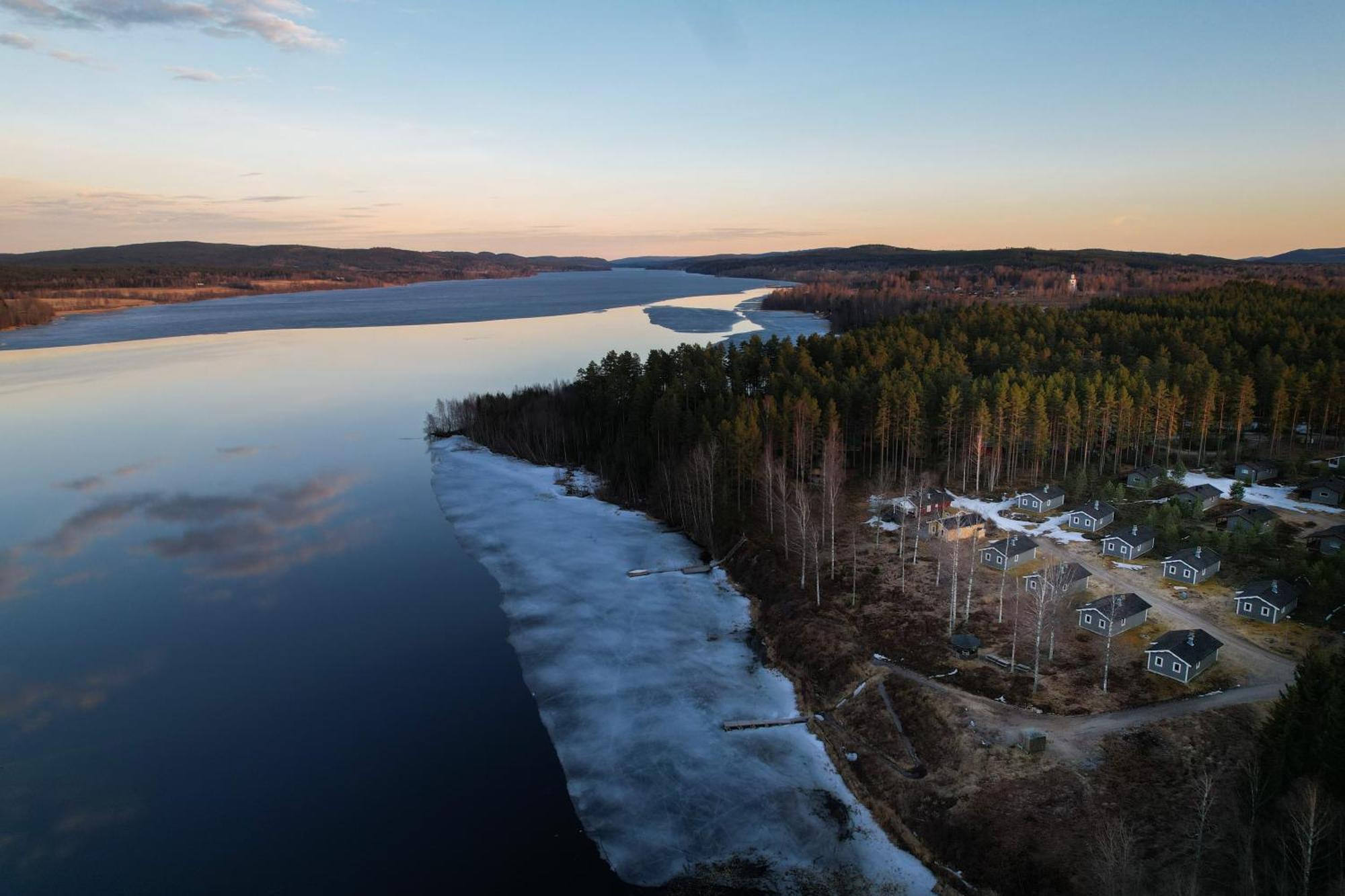 Bjoernbyn Stugby Apartment Rada ภายนอก รูปภาพ